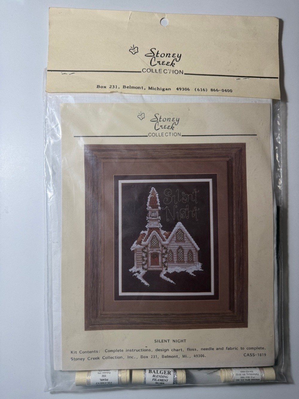 Stoney Creek Collection 'Silent Night' Cross Stitch Kit